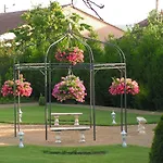 Cote Jardin Отель Commercy