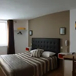 Cote Jardin Отель Commercy