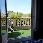 Cote Jardin מלון