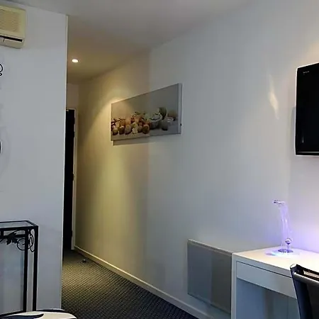 Otel Cote Jardin Commercy